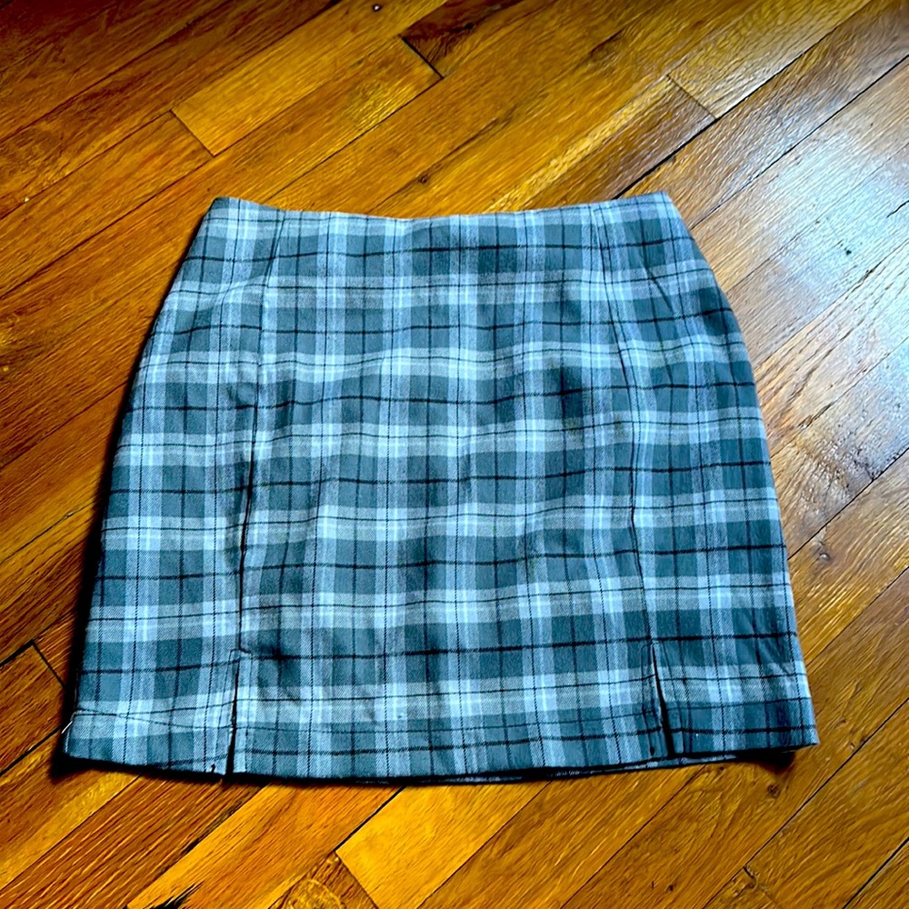Women's M Split Front Plaid High Waist Zip Up